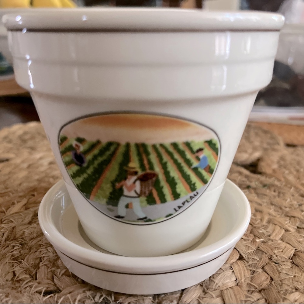 Vintage Villeroy & Boch flowerpot with under plate